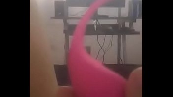Preview 1 of Beeg Ass Wit - Colombiana me manda video por Whatsapp