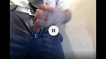 Preview 3 of Hindi Brazzers - Mostrando minha rola grossa e punhetando