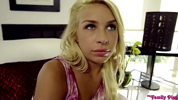 Preview 1 of Morena Nobanho - Family Pies 2