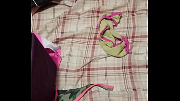 Preview 3 of Teen Fockinng Mouth - Gay panties friends house