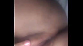 Preview 1 of Tubeo Nojento - Juicy pussy
