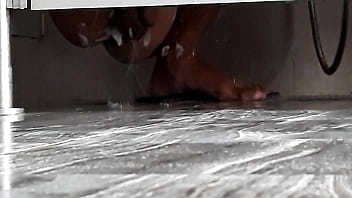 Preview 2 of Angela First 18 Years Porn - Quay l&eacute_n trai cu bự tắm 1