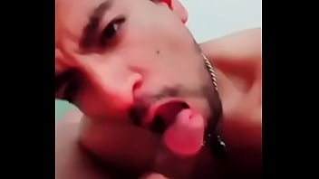 Preview 2 of Bottle Sexvedeo - Rey de la noche vip