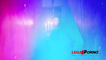 Preview 3 of Fucks On Cam - Mystic fetish ass fucking with latex Ginebra Bellucci in a castle GP327