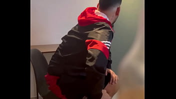 Preview 1 of Saniliony Xxx Sex Fuck Vidio - Deixei o viad0 me mamar por 100 pra ajudar a bater a meta do &iacute_food,  pra tomar o m&eacute_