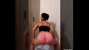 Preview 2 of Girlex Video In Pool Old Man - Novinha de m. sensualidade demais kkkkkkkkkkk zoa&ccedil_&atilde_o vamos rir