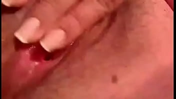 Preview 3 of Sharmota Sex - Como gime mi perrita con su juguete
