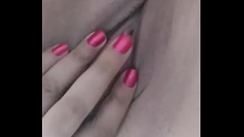Preview 2 of Banzo - Bucetinha linda