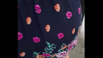 Preview 2 of Brazzers Dirty Massure - Madura en la calle en hilo upskirt