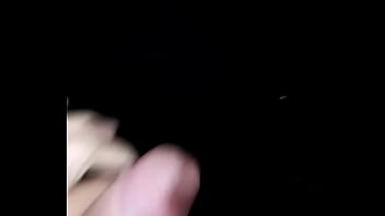 Preview 1 of Close Up Squirting Orgasm - Novinho gostoso gozando na pia