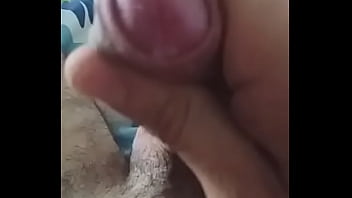 Preview 1 of Sen On Beach - Masturbandome en la cama