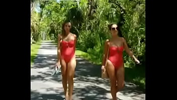 Preview 1 of Shoplyting Tube - MILENA LOPEZ &amp_ LINA POLANIA