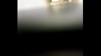 Preview 4 of Son Pee Cum Mom - Sexo a tres no banheirao