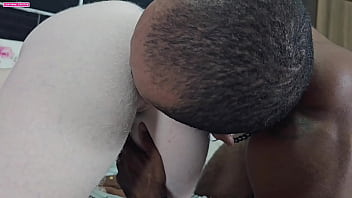 Preview 2 of Gn Srx - Enquanto meu marido nao esta em casa o amigo dele que e meu amante vem mim visitar e acabamos transando
