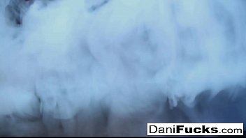 Preview 1 of Shnni Leone - Sexy Gothic Vampire Dani