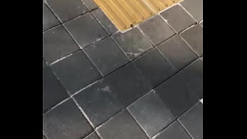 Preview 1 of Big Hips Girls - 裙底