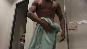 Preview 3 of Evas Bigboobs - Mr. OMG the hottest entertainer EVER