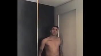 Preview 1 of Zsz Xxx Hdhd Xxxxxhdhd - Filho da puta batendo bromha