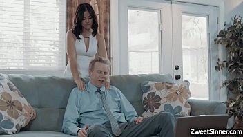 Preview 2 of Telugu Big Auntys Hair - Kendra Spade possesses everything a babysitter should.Compassion care and a hot personality that instantly wins over the heart of older man Mark Wood.