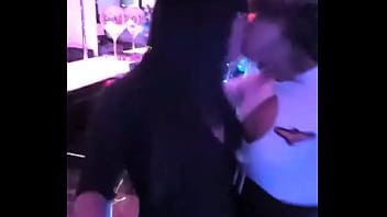 Preview 2 of Weird Obscene Porn - Chicas se besan bailando