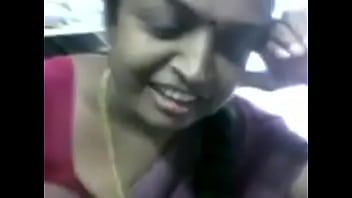 Preview 3 of Mota Hone Wali Ladki Ki Film - tamil sister sexy talking with pressing boob