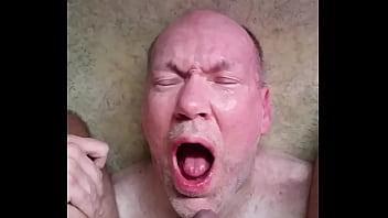 Preview 4 of Anna Tatu Of Fuck - Camiel swallows pee from Chris
