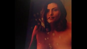 Preview 3 of Hot Pornm - Cum Tribute #4 - Phoebe Tonkin