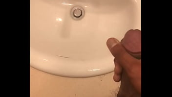 Preview 2 of Xxx Fak Move - ThadHung rubs one out