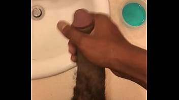 Preview 1 of Xxx Fak Move - ThadHung rubs one out