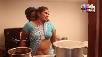 Preview 3 of 20year Sex Videos - Hot desi masala aunty seduced by a teen boy