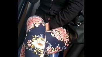 Preview 4 of Girl Monkey Sex - Me mira el bulto y se excita