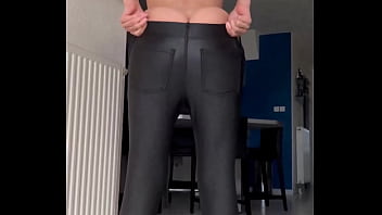 Preview 2 of O My God Very Big Dick - Nue ou cuir ? - Update #193 (2024-10-14T15:44:55.000Z)