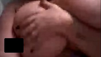 Preview 3 of Manon Granny - Peituda se Exibe por Chamada de V&iacute_deo para Namorado