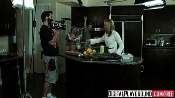 Preview 1 of Chushki Porn - Pigtail blonde (Riley Steele) gets step dads cock in the bathroom - Digital Playground
