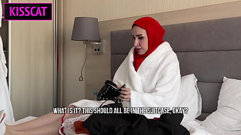 Preview 2 of Hd Balka - Muslim woman fucks a stranger in a hotel room while her husband is taking a bath