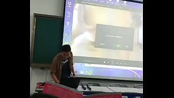 Preview 2 of Danny Dildo Boy - Guy plays the fucking video unexpectedly in se