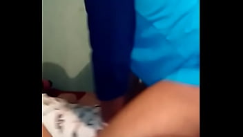 Preview 2 of Woman Cut Pubic Hair - Esposa 20 a&ntilde_os