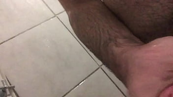 Preview 2 of Suhagrat Blood Fucking - Banho gostoso