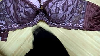 Preview 1 of Seachhollywood Xxxsexsy Video - Cumshot On My step Sisters Pink Leopard print Bra With Black Lingerie