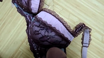 Preview 4 of Seachhollywood Xxxsexsy Video - Cumshot On My step Sisters Pink Leopard print Bra With Black Lingerie