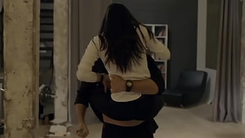 Preview 2 of Nipilsex - حضن ومص شفشفه ته وهو سكران