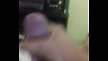 Preview 1 of Garl Doogpron - pau gostoso batendo punheta ate gozar