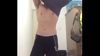 Preview 1 of Poker Aunties - trai h&agrave_n body gym hand some