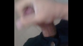 Preview 1 of Bim Vs Chutkie Xxx Video - Gozando no banheiro do hospital