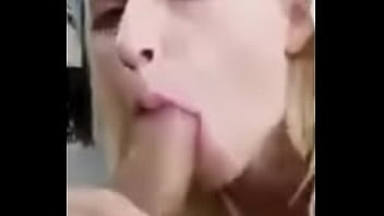 Preview 1 of Wwwxxx1xxx - Gozando na boca da loirinha novinha