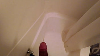 Preview 1 of Cheat Cunnt - Golden shower in the shower