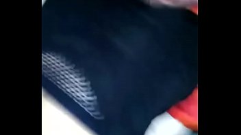 Preview 3 of Aloot - Morrita de cabello morado empinada se abre las nalgas