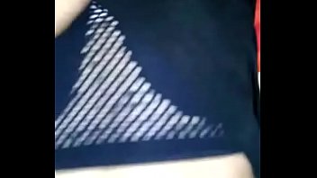 Preview 1 of Aloot - Morrita de cabello morado empinada se abre las nalgas