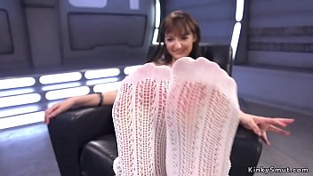 Preview 1 of Sami Y Ej - Hot ass babe takes fucking machine