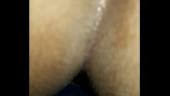 Preview 4 of Filipina Ladyboy Strokes - Cavalgando na esposa